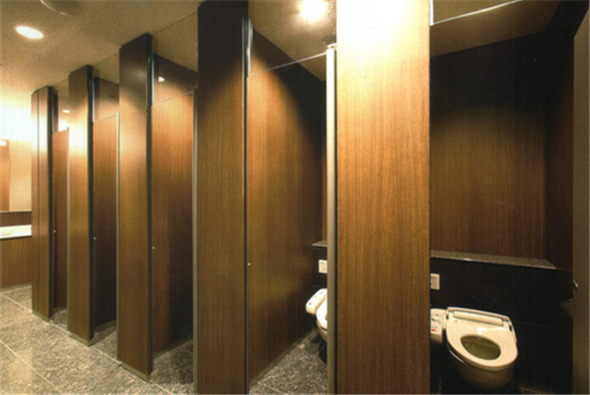 公司公共卫生间隔断效果图